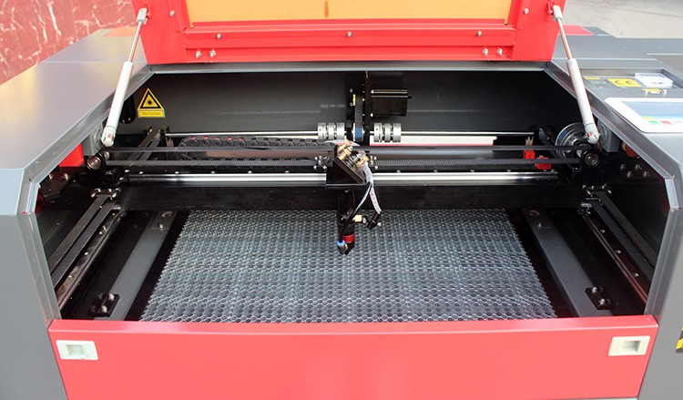 Лазерный станок CO2 c ЧПУ 600х400мм 80Вт/Ruida/medium