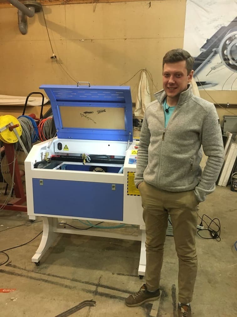 Лазерный станок c ЧПУ 600х400мм 60ВтМ3 КАЛЬКУЛЯТОР