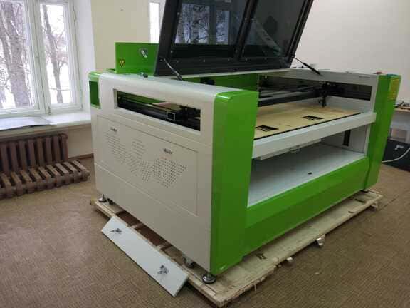 Лазерный станок c ЧПУ 1000х1600мм 100Вт/Ruida