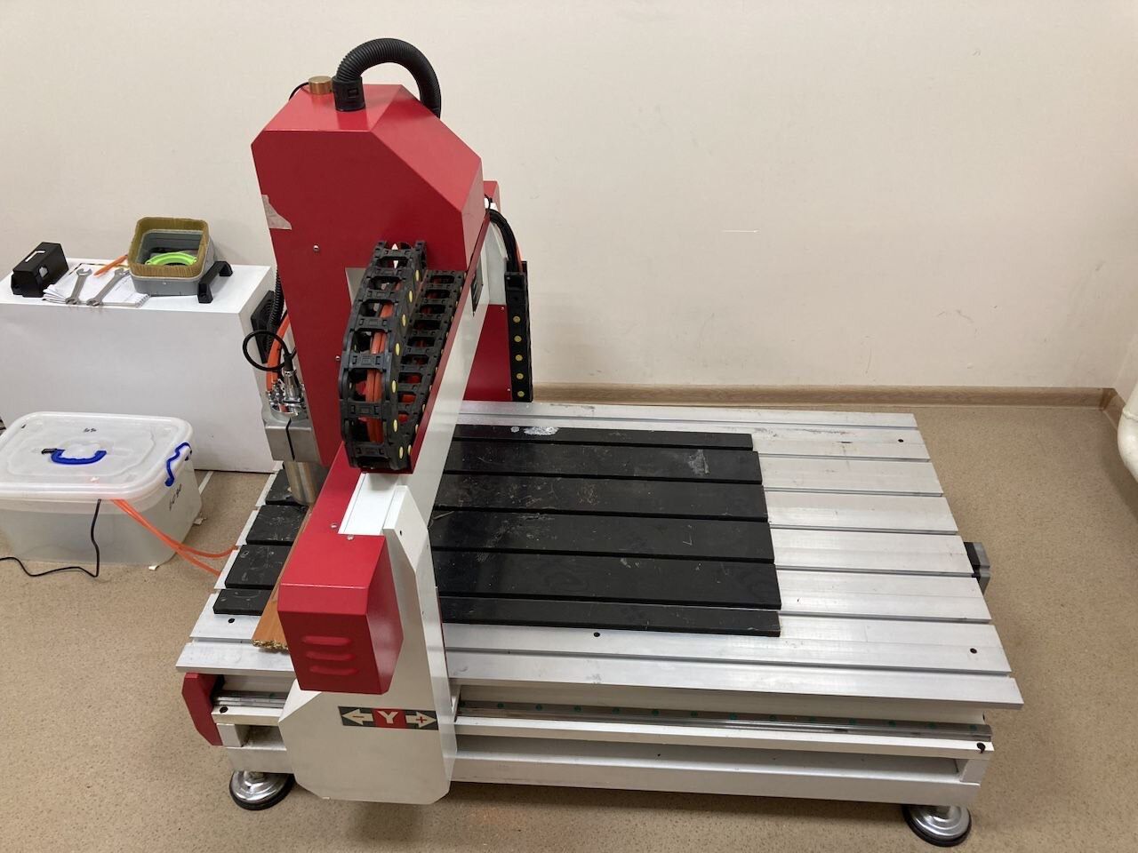 Настольный фрезерный станок с ЧПУ 600x900x200mm