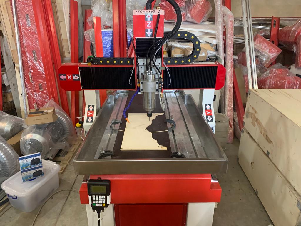 Фрезерный станок с подачей СОЖ 600х1200х200