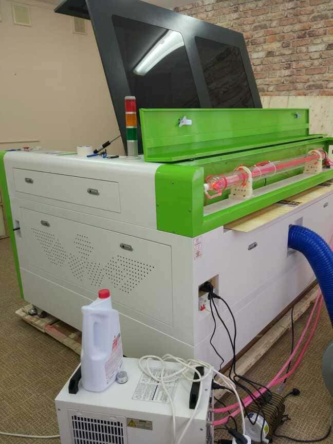 Лазерный станок c ЧПУ 1000х1600мм 100Вт/Ruida