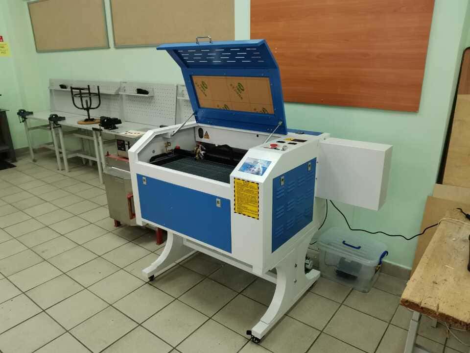 Лазерный станок c ЧПУ 600х400мм 60ВтМ3 КАЛЬКУЛЯТОР