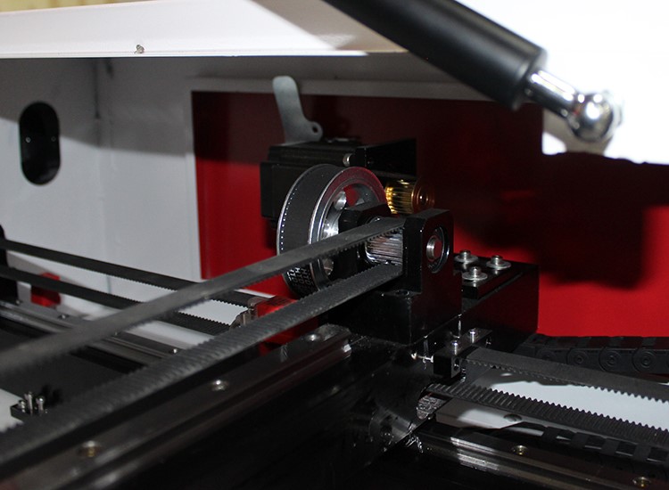 Лазерный станок c ЧПУ 900х1300мм 100Вт/Ruida