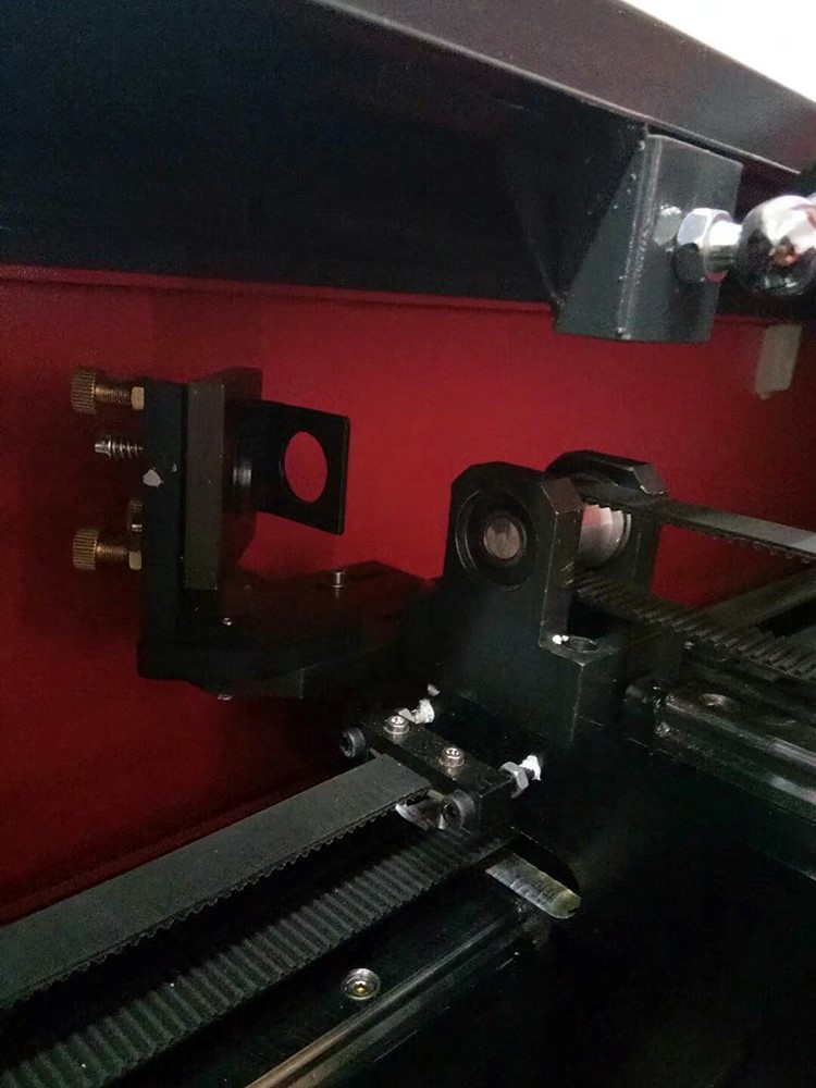 Лазерный станок CO2 c ЧПУ 800х1000мм 100Вт/Ruida