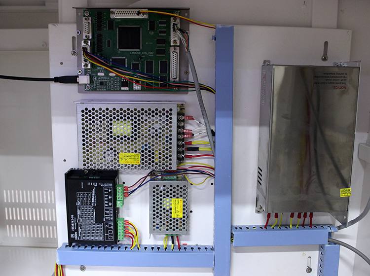 Лазерный гравер с ЧПУ JL-F50W (со столом)