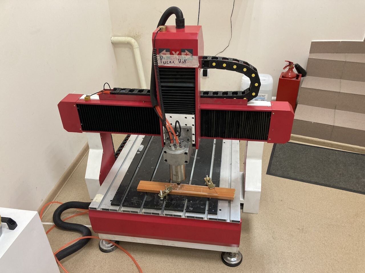 Настольный фрезерный станок с ЧПУ 600x1200x200mm