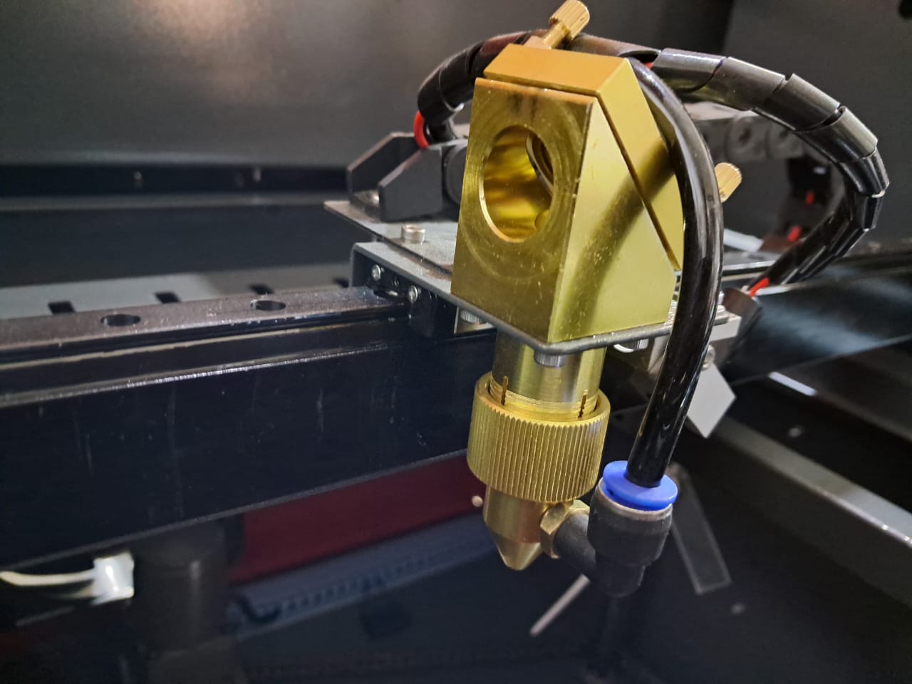 Лазерный станок c ЧПУ 600х400мм 60Вт/Ruida