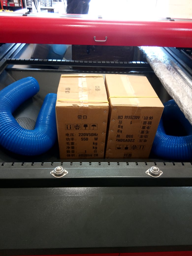 Лазерный станок c ЧПУ 1300х2500мм 100Вт/Ruida