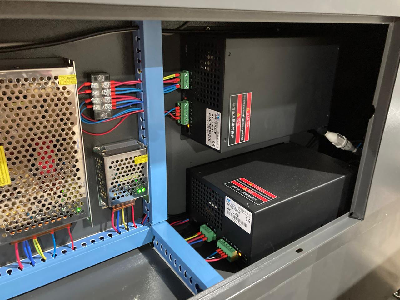 Лазерный станок CO2 c ЧПУ 800х1000мм 100Вт/Ruida (2 head)