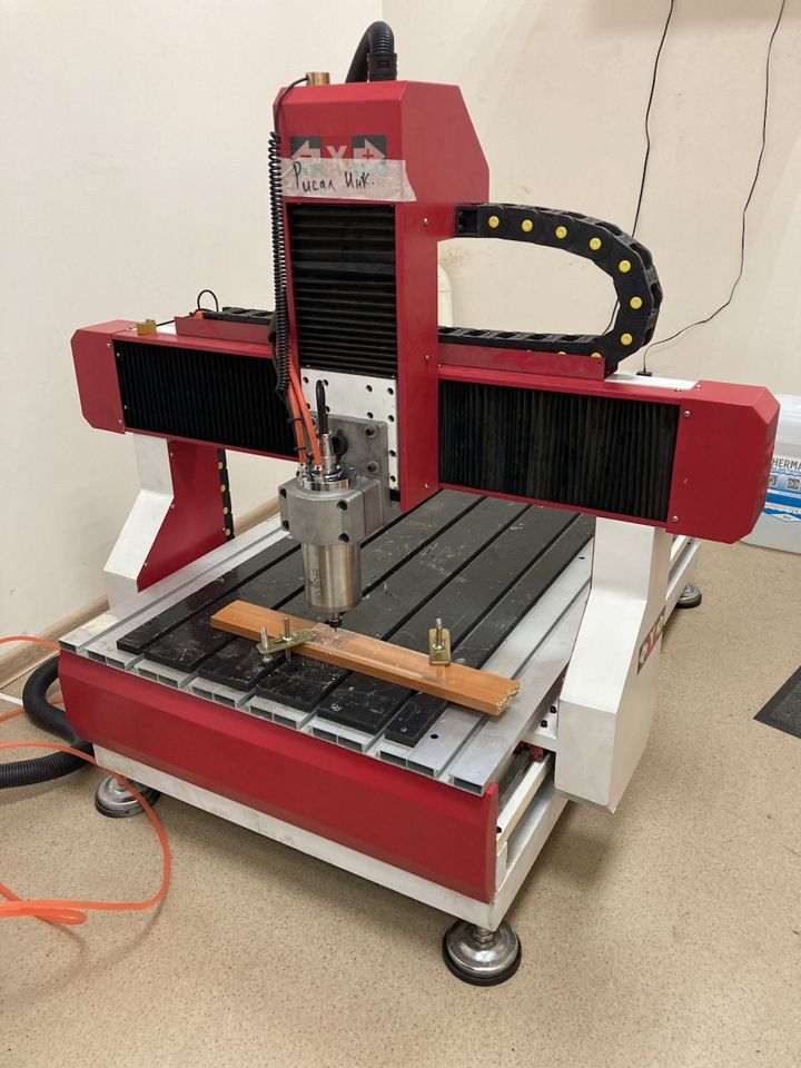 Настольный фрезерный станок с ЧПУ 600x900x200mm