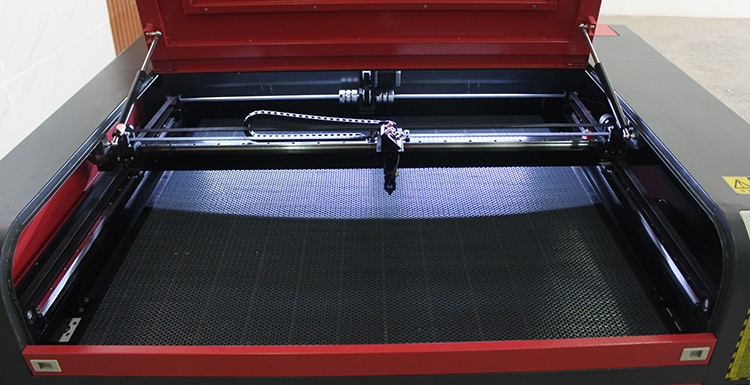 Лазерный станок CO2 c ЧПУ 800х1000мм 100Вт/Ruida